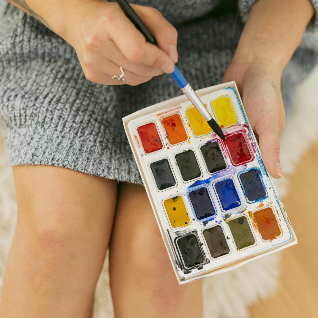 How to decide the color of paint for your house?